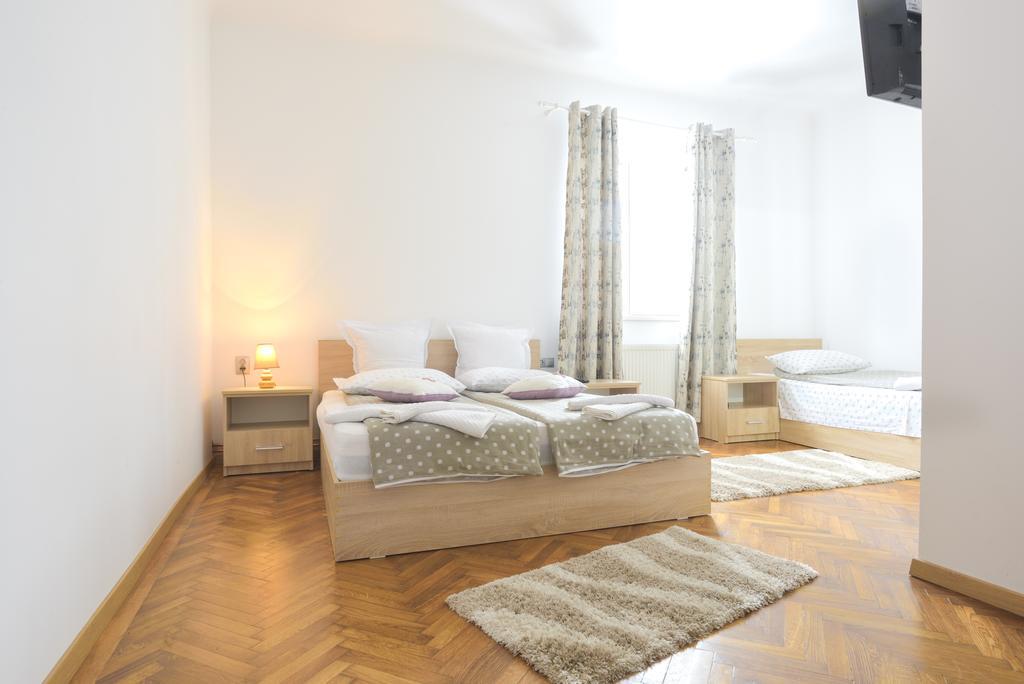 Pension Verona Centru Kluż-Napoka Zewnętrze zdjęcie