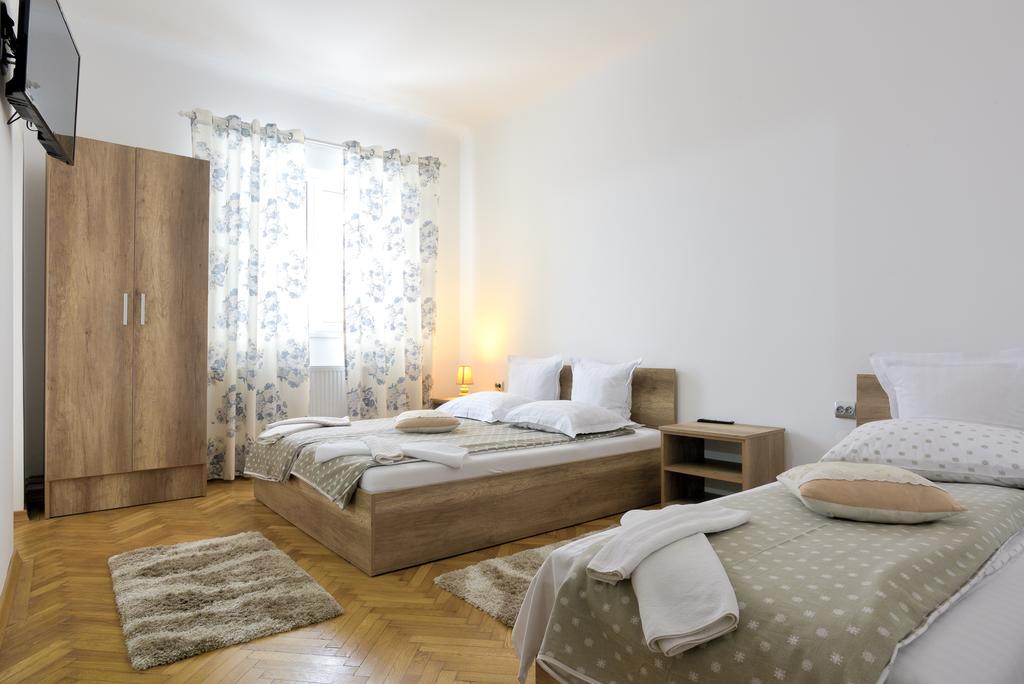 Pension Verona Centru Kluż-Napoka Zewnętrze zdjęcie