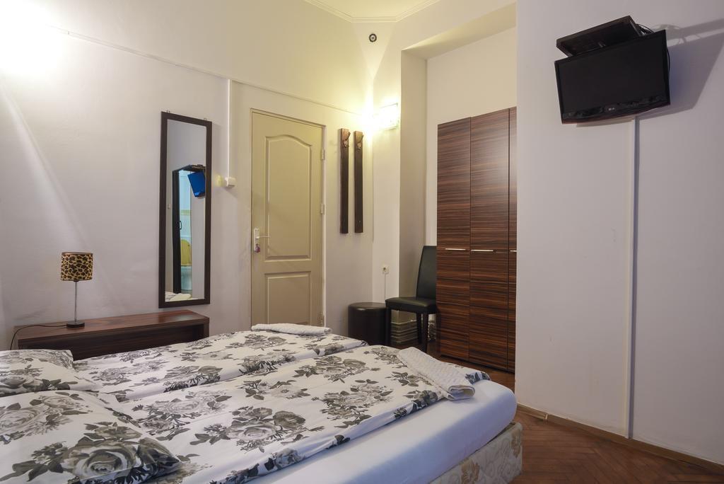 Pension Verona Centru Kluż-Napoka Zewnętrze zdjęcie