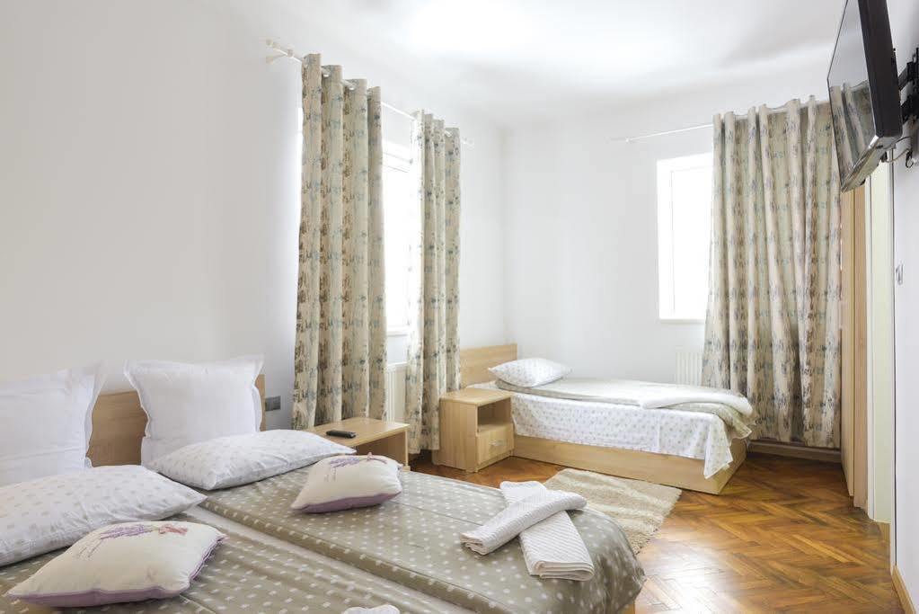 Pension Verona Centru Kluż-Napoka Zewnętrze zdjęcie